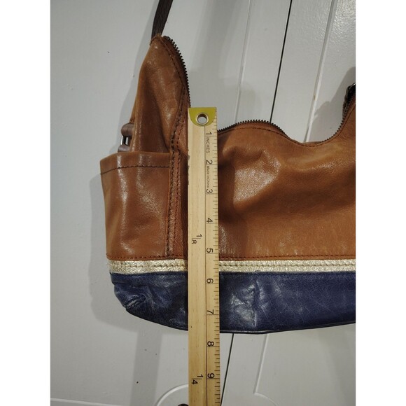 The Sak Tan and Navy  Leather Shoulder Bag with Logo Tag Purse Handbag - Picture 6 of 9